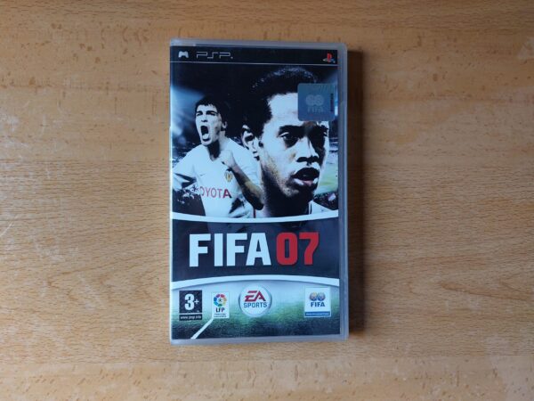 FIFA 07 (solo caja y disco)