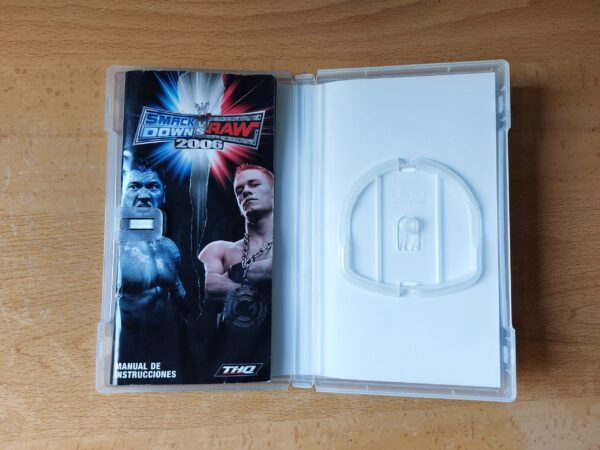 WWE Smackdown Vs. Raw 2006 (solo caja y manual) - Imagen 4