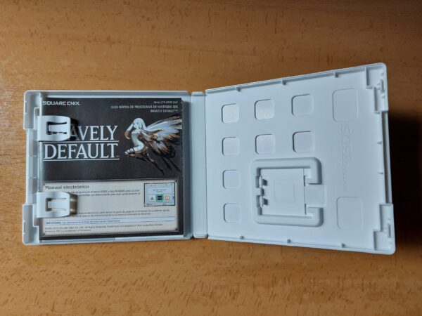Bravely Default (solo caja y manual) - Imagen 4