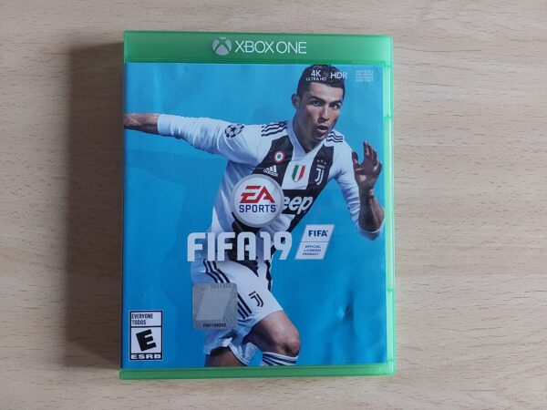 FIFA 19 [versión  C. Ronaldo]