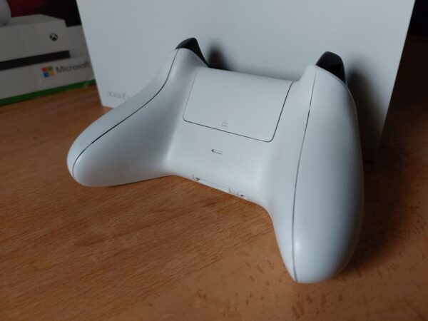 Consola Xbox One S 1TB Blanca - Imagen 3