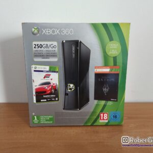 Consola Xbox 360 Slim 250GB Forza 4 y Skyrim